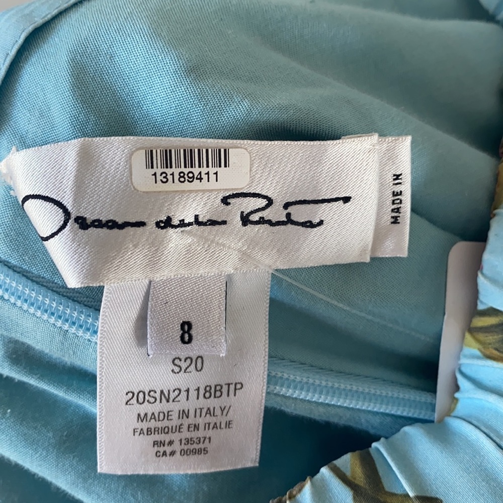 SOLD $1675 OSCAR DE LA RENTA off the shoulder blue floral dress size 8 - Picture 13 of 13